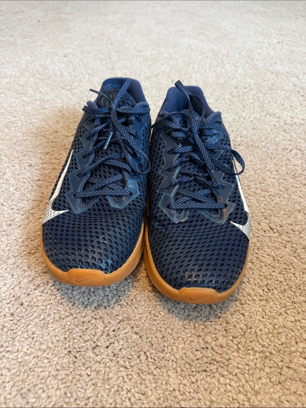 Nike Metcon 6 Navy and Gum Athletic Sneakers